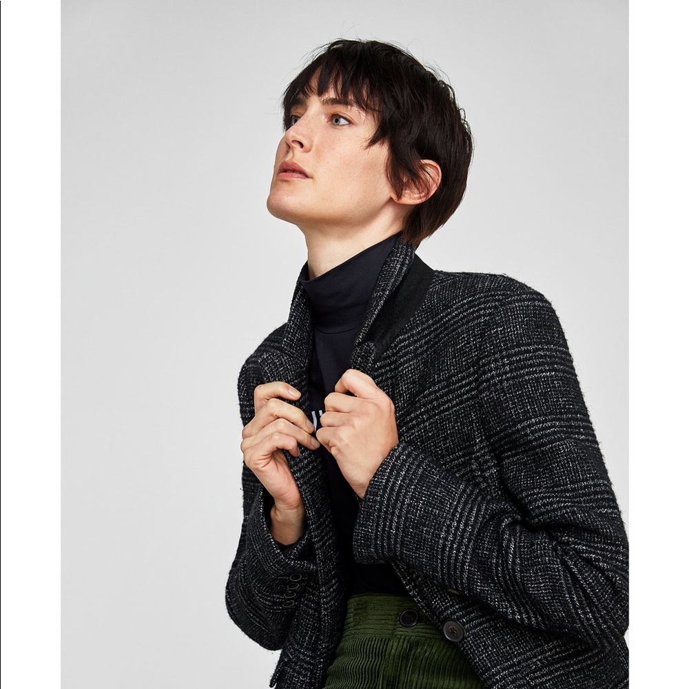Statement coat - Picture 4 of 8